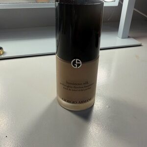 Giorgio Armani Luminous Silk Foundation - Tan